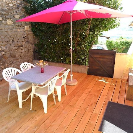Appartement Spacieux Avec Terrasse Saint-André-dʼEmbrun エクステリア 写真